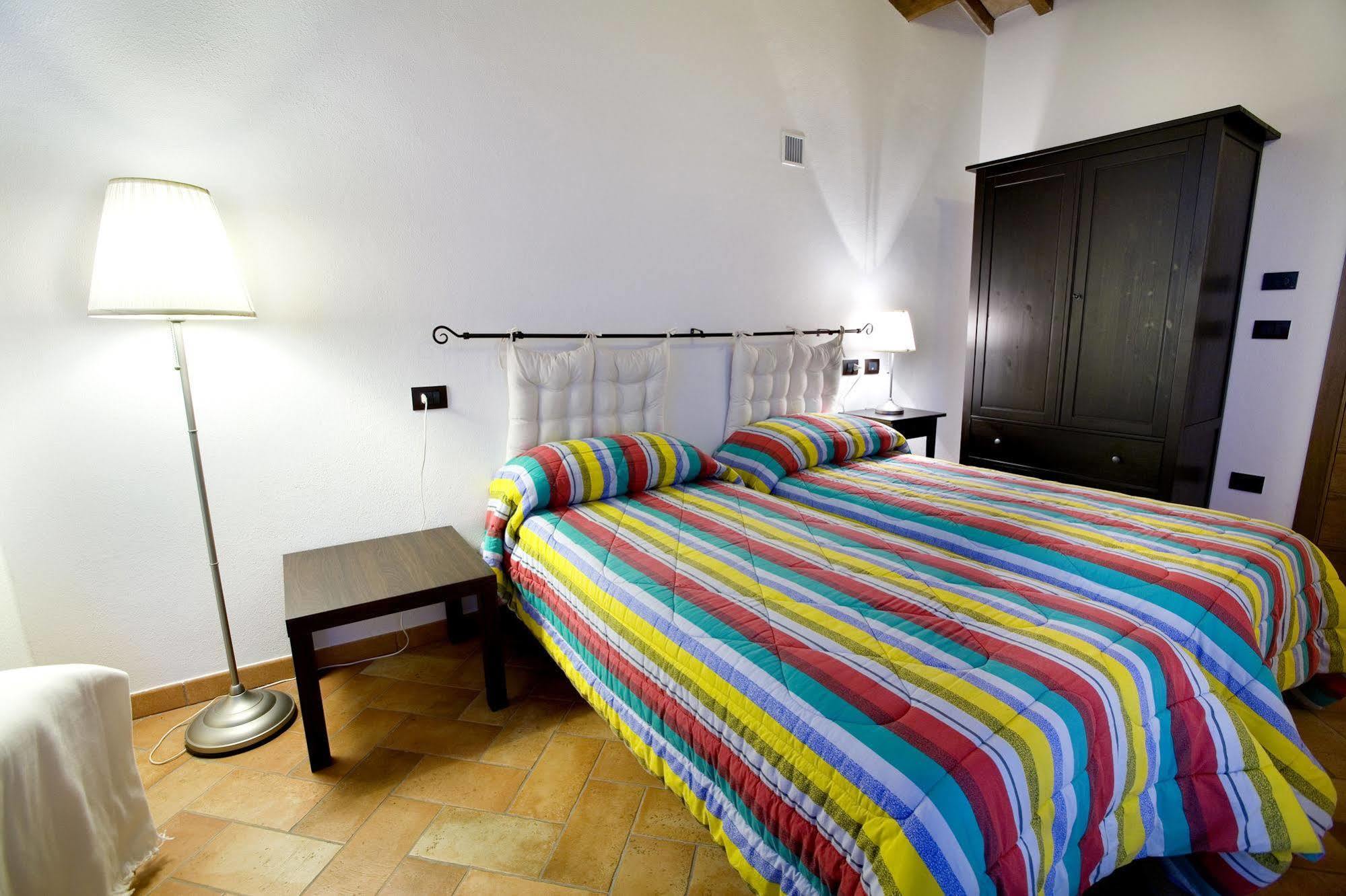 Villa Martina Fermignano Buitenkant foto
